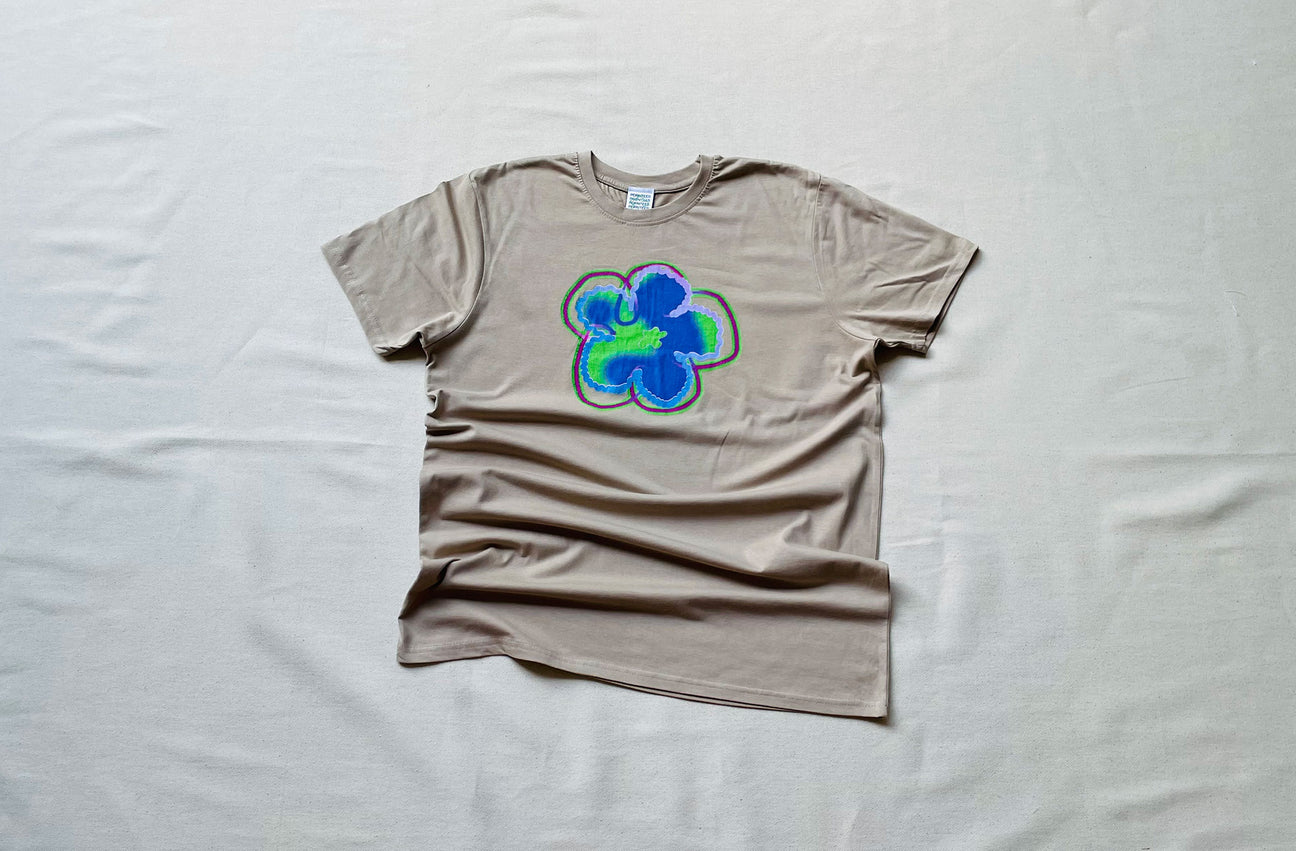 BLUSHED BUTTERCUP SAND TEE