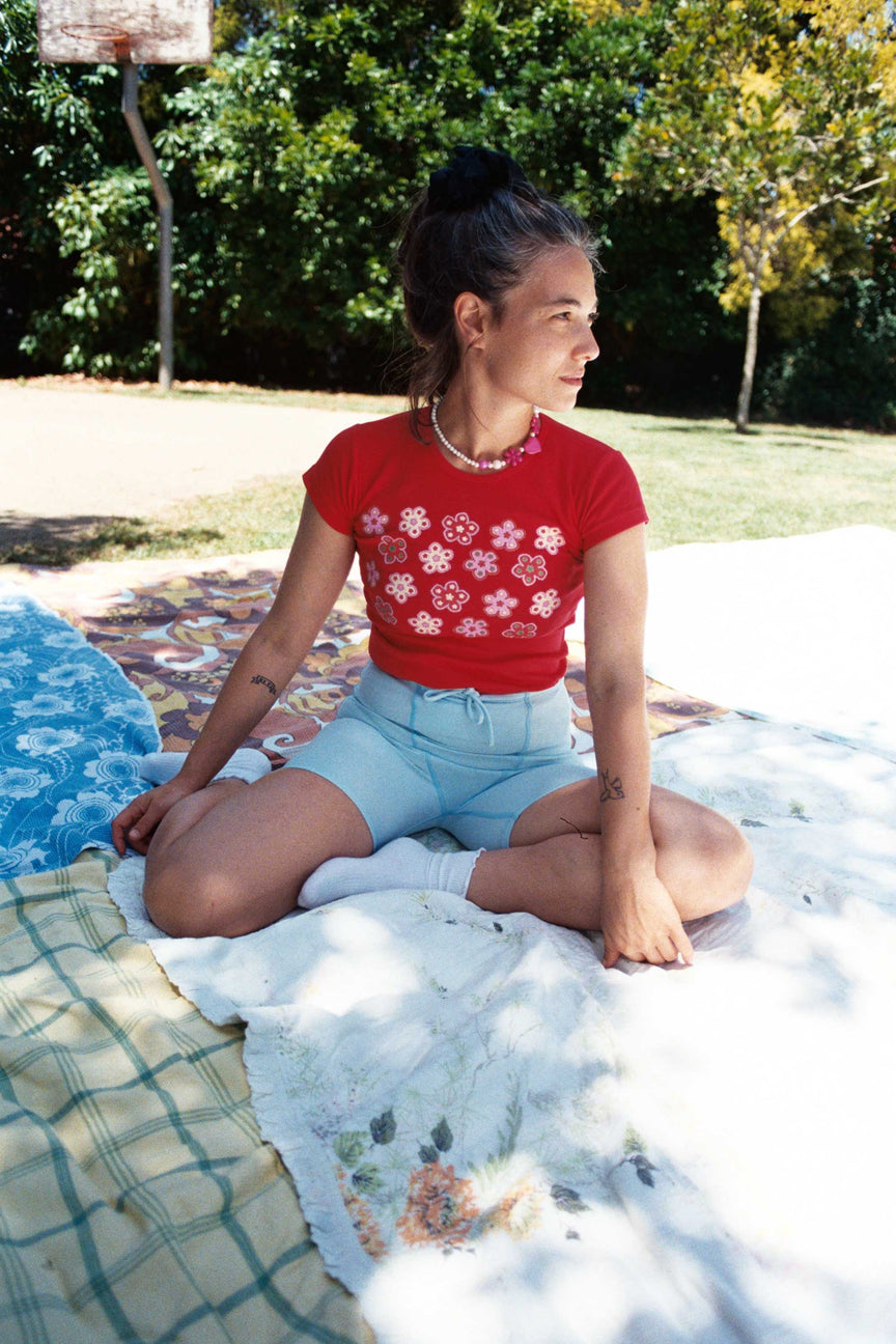 FLOWER FIELD RED TEE